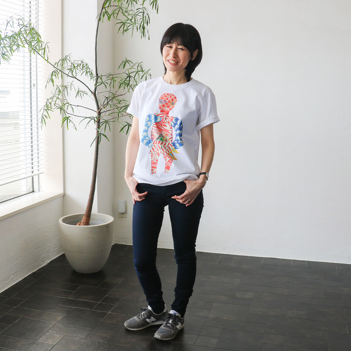 秋田人形道祖神 TシャツTYPE.A 背面
