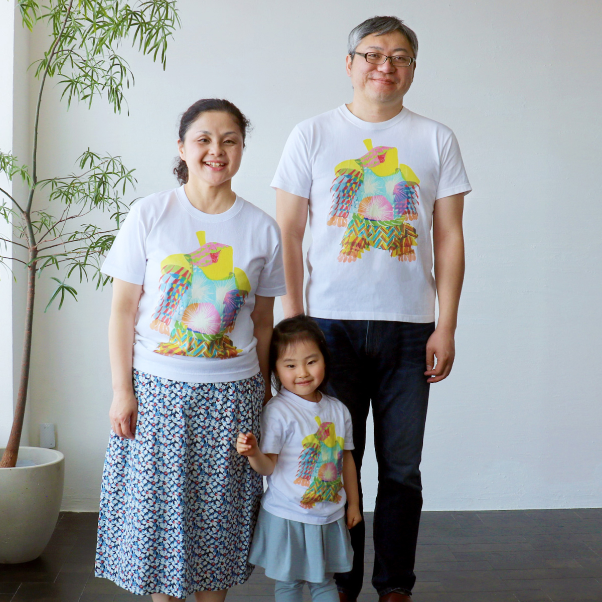 秋田人形道祖神 TシャツTYPE.C 背面